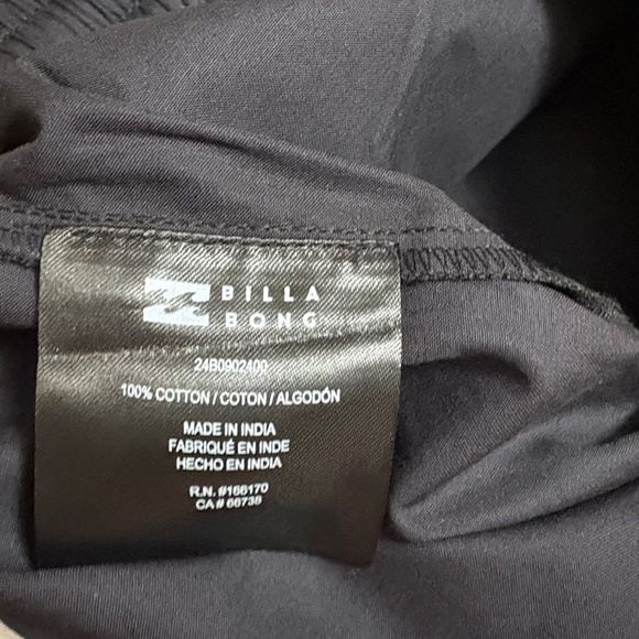 Billabong women’s Pipe Line Shorts - Picture 5 of 10